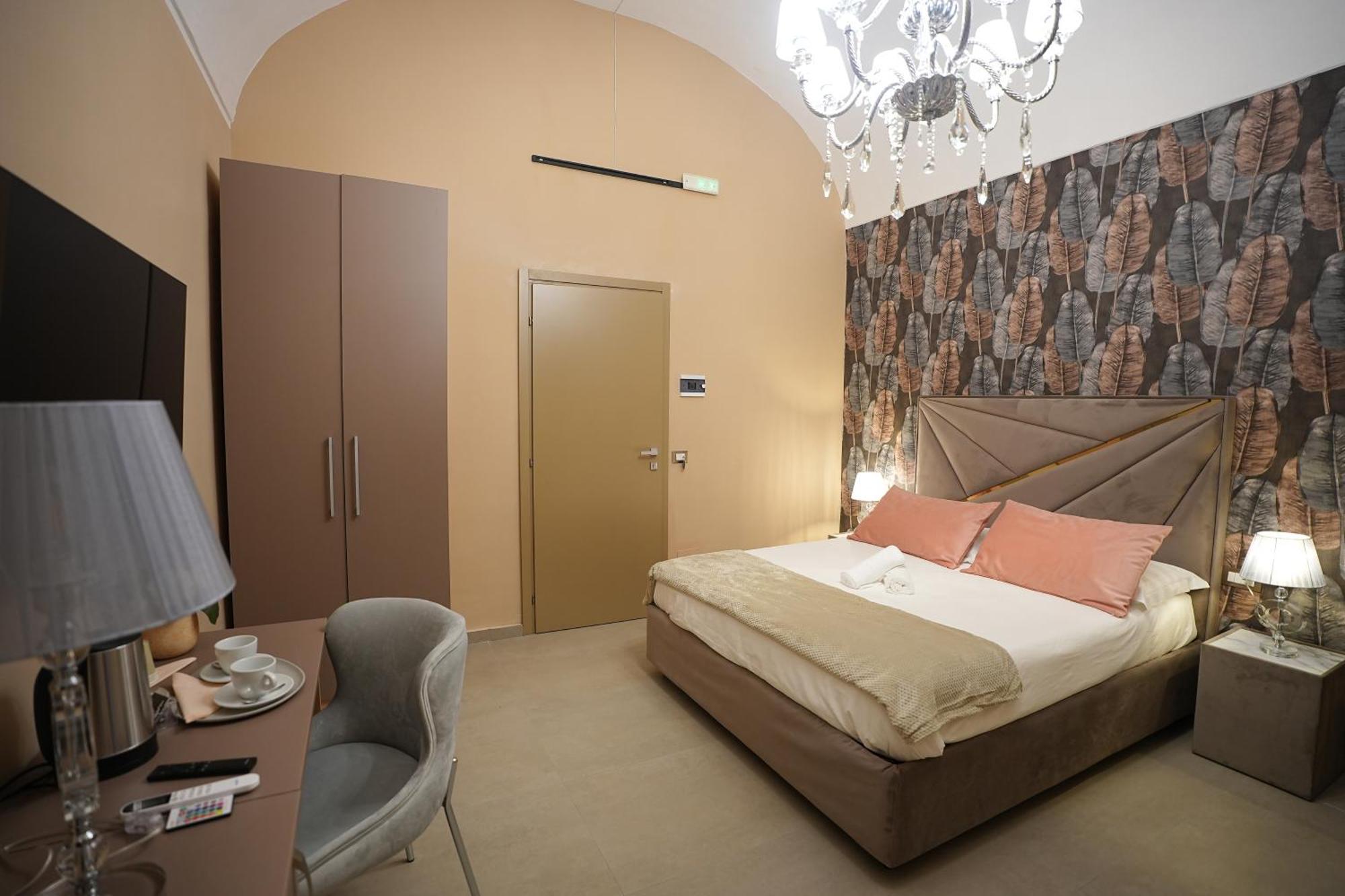 B&B Suites&Rooms Piazza Dei Martiri Катания Номер фото